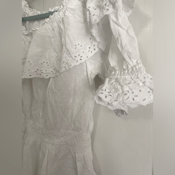 Universal Thread Ruffled Smocked Waist Blouse, White, Size Large, EUC! - Picture 3 of 4